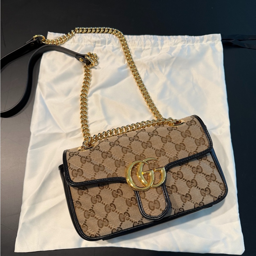 EUC Gucci GG Marmont Small Shoulder Bag